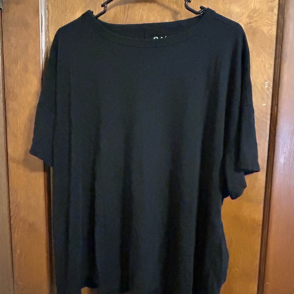 24/7 Comfort Apparel Black Short Sleeve Tee